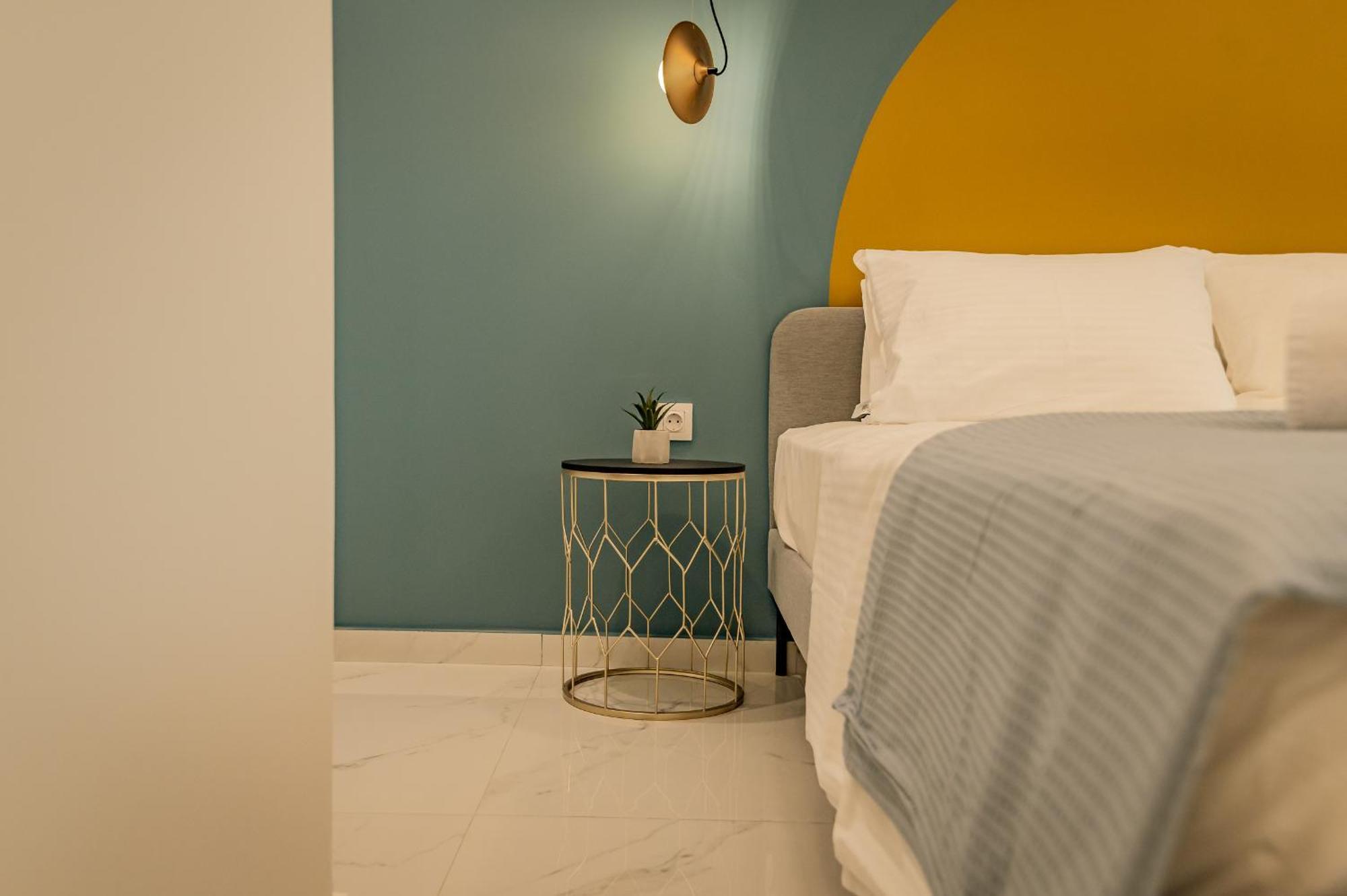Urban Luxury Suites Thessaloniki Exterior photo